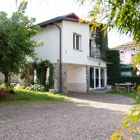 Hébergement de vacances Un Balcone Sul Fiume Castelletto sopra Ticino